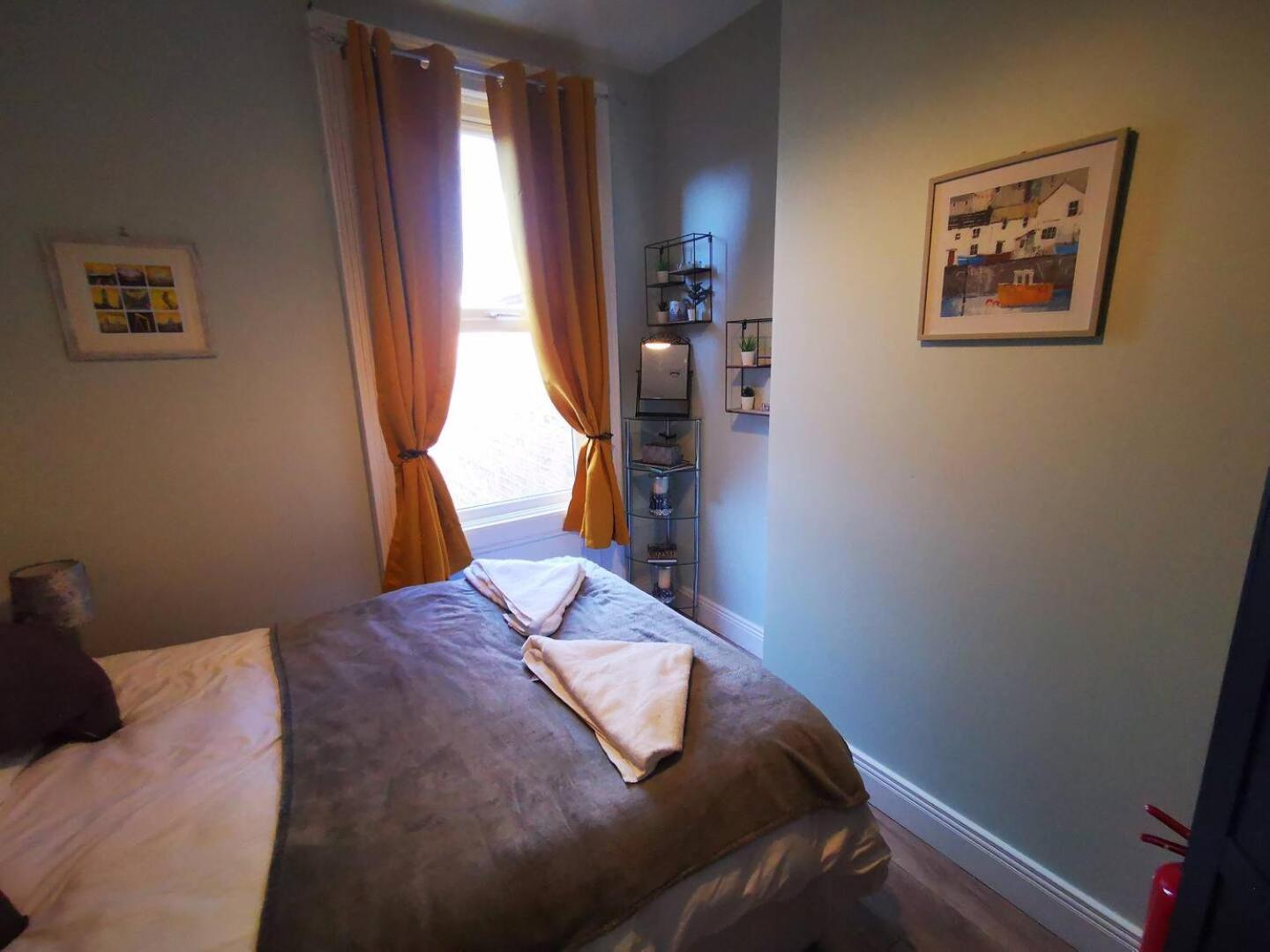 4 Bed Boutique House Lisburn Road Belfast Exterior foto