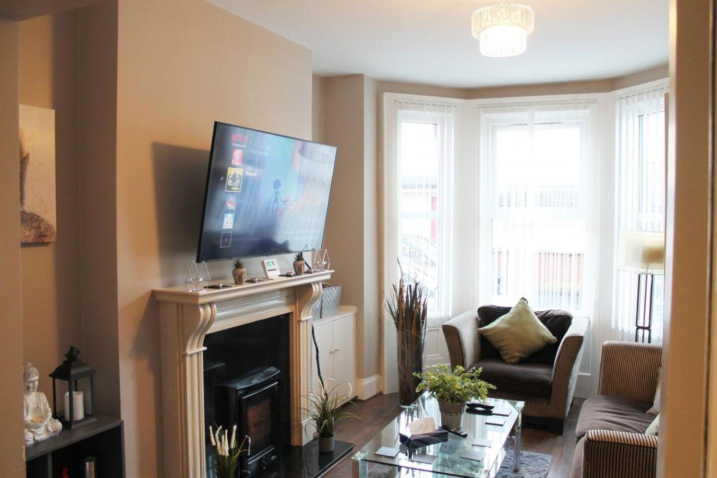 4 Bed Boutique House Lisburn Road Belfast Exterior foto