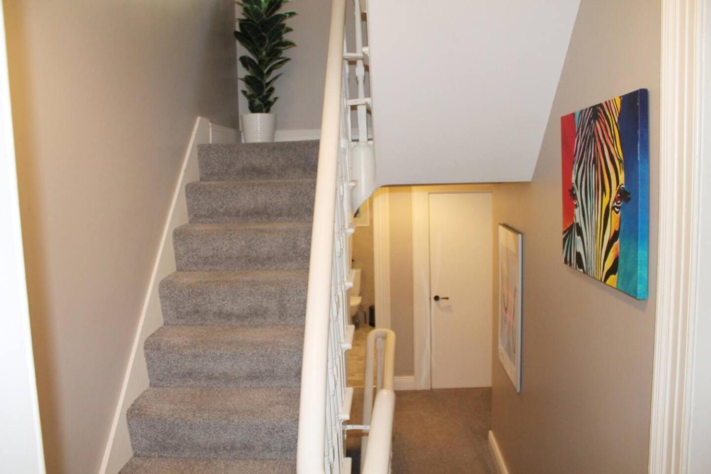 4 Bed Boutique House Lisburn Road Belfast Exterior foto